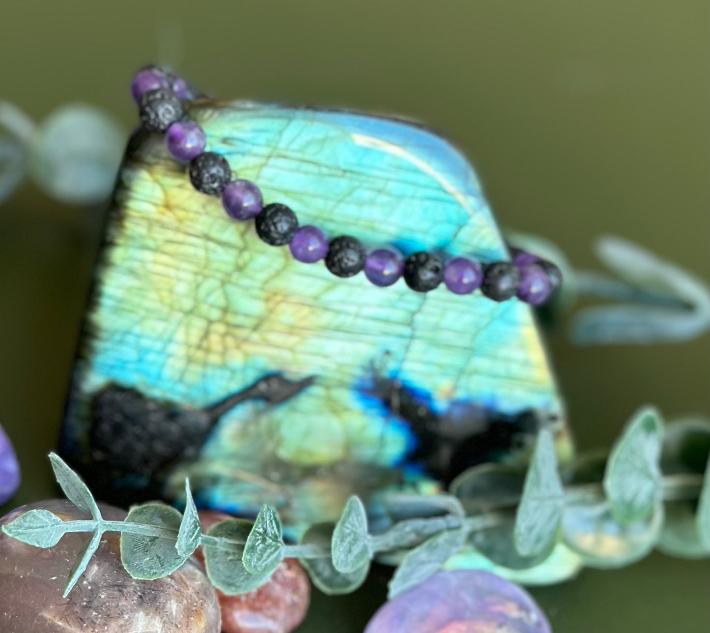 Amethyst-Lavastein | Kugelarmband