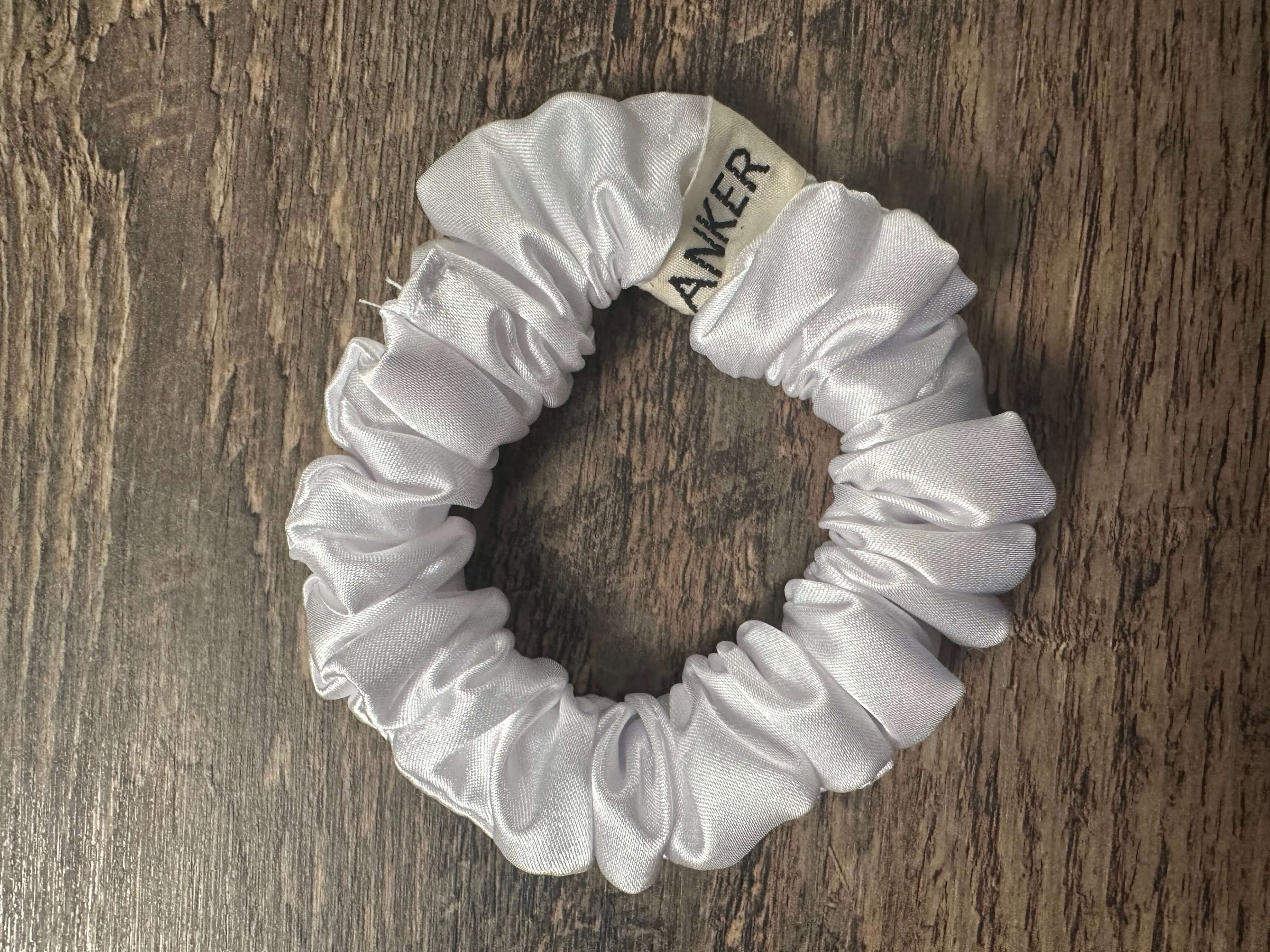 Satin Weiss | Scrunchie S // HAAR-ANKER