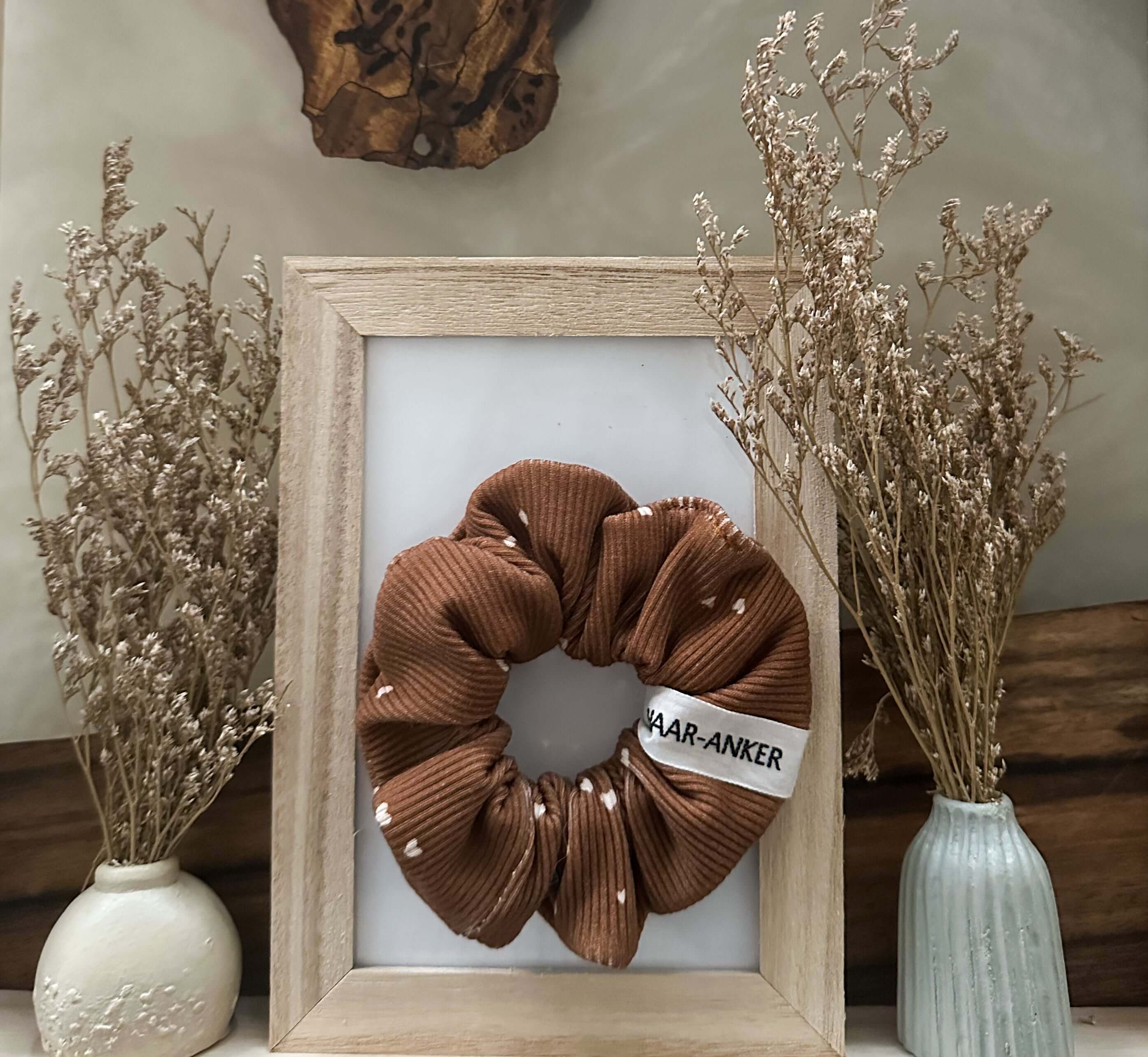 Love Dunkelbraun | Scrunchie